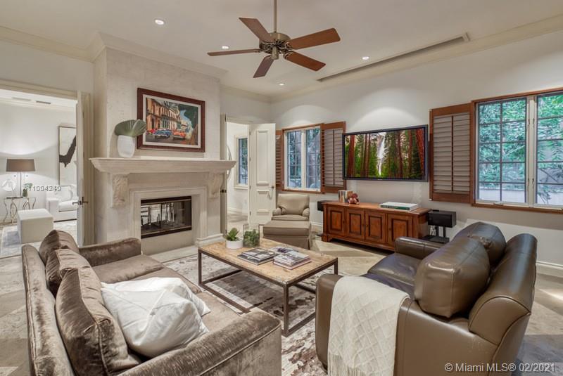 STONEGATE - Residential