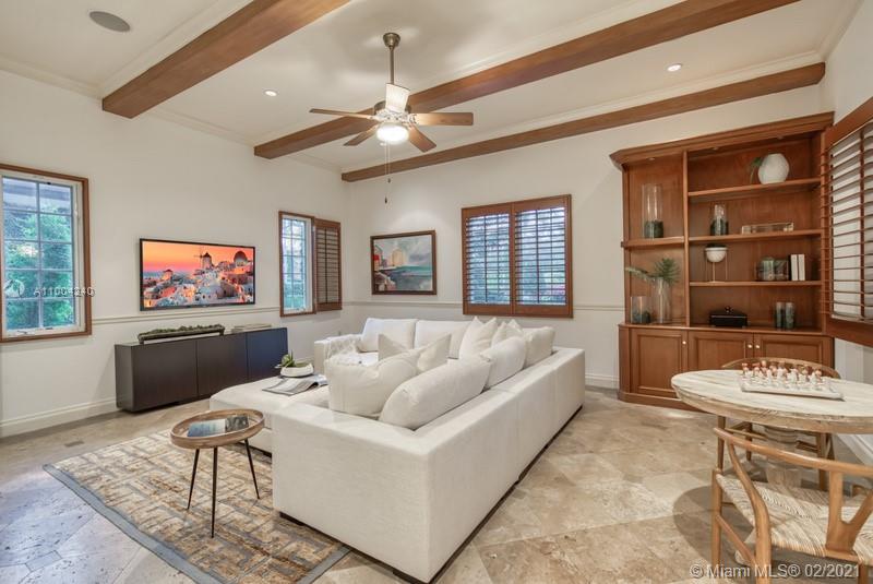 STONEGATE - Residential