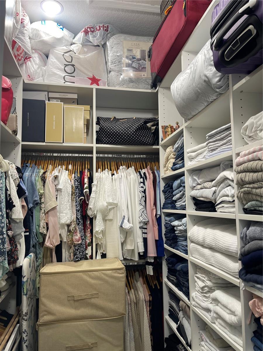 FANTASY REEF - Residential