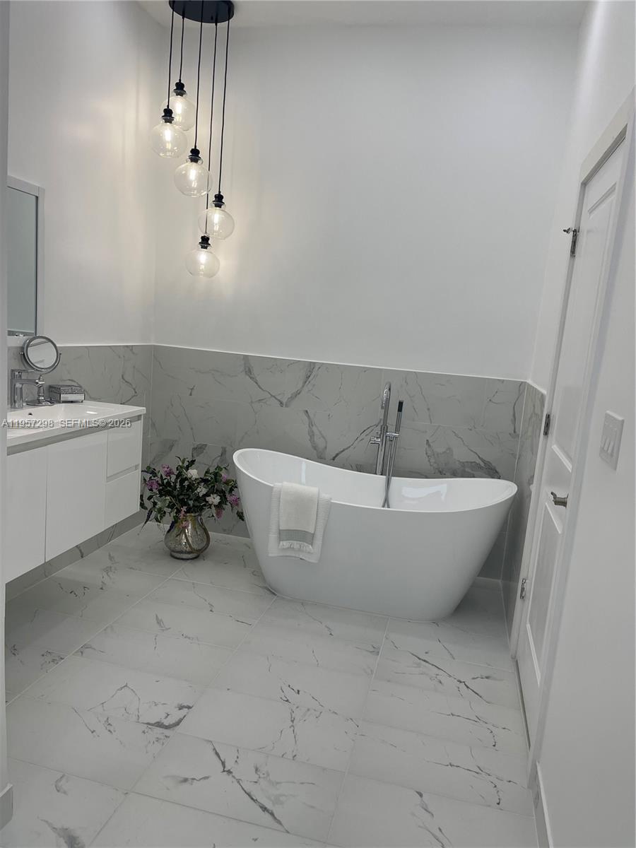 FANTASY REEF - Residential