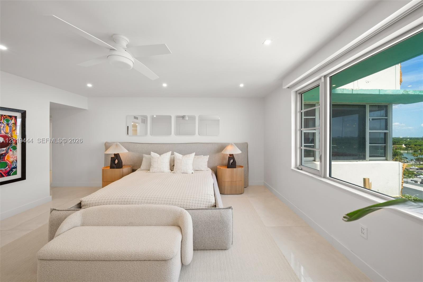 IMPERIAL HOUSE CONDO - Residential
