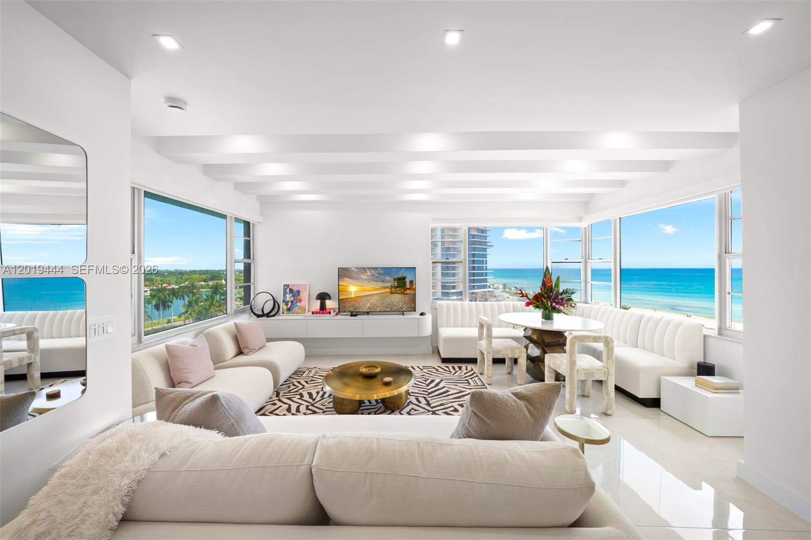 IMPERIAL HOUSE CONDO - Residential