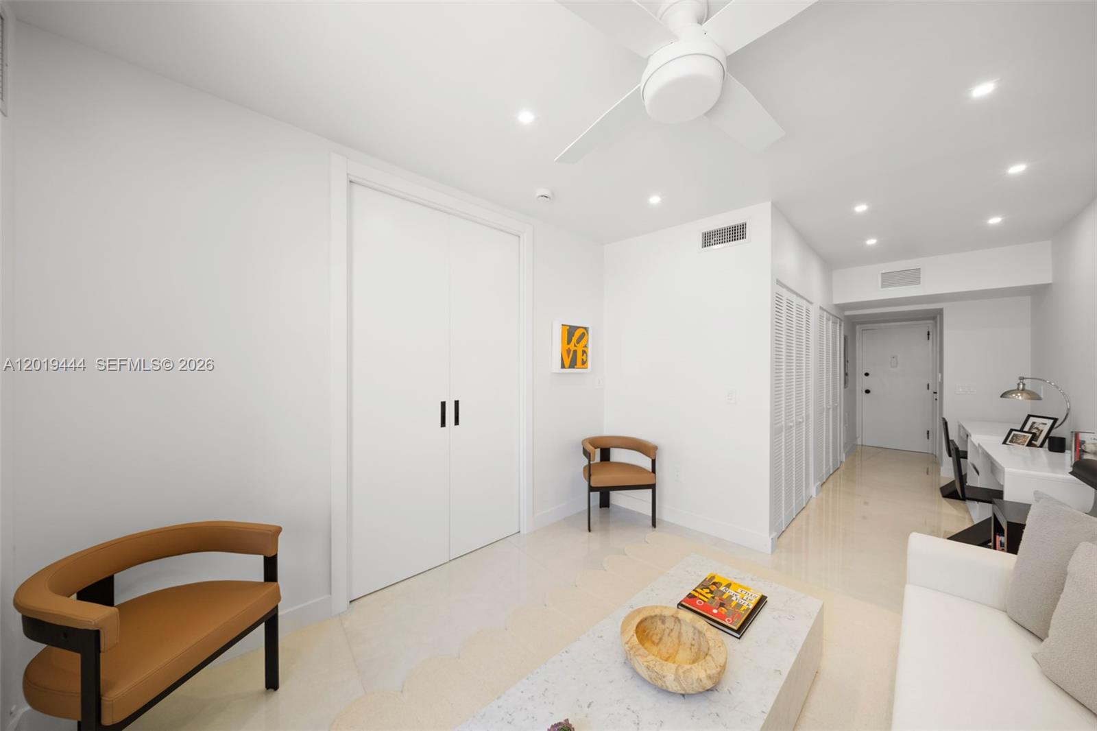 IMPERIAL HOUSE CONDO - Residential