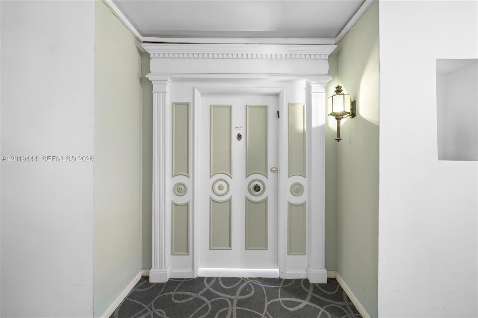 IMPERIAL HOUSE CONDO - Residential