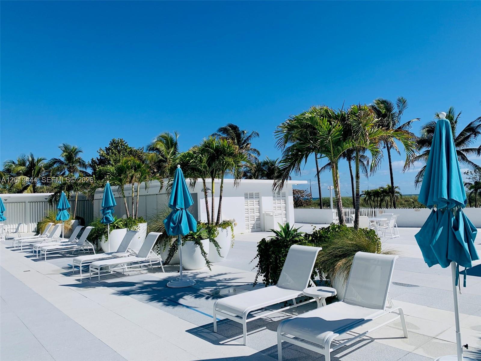 IMPERIAL HOUSE CONDO - Residential