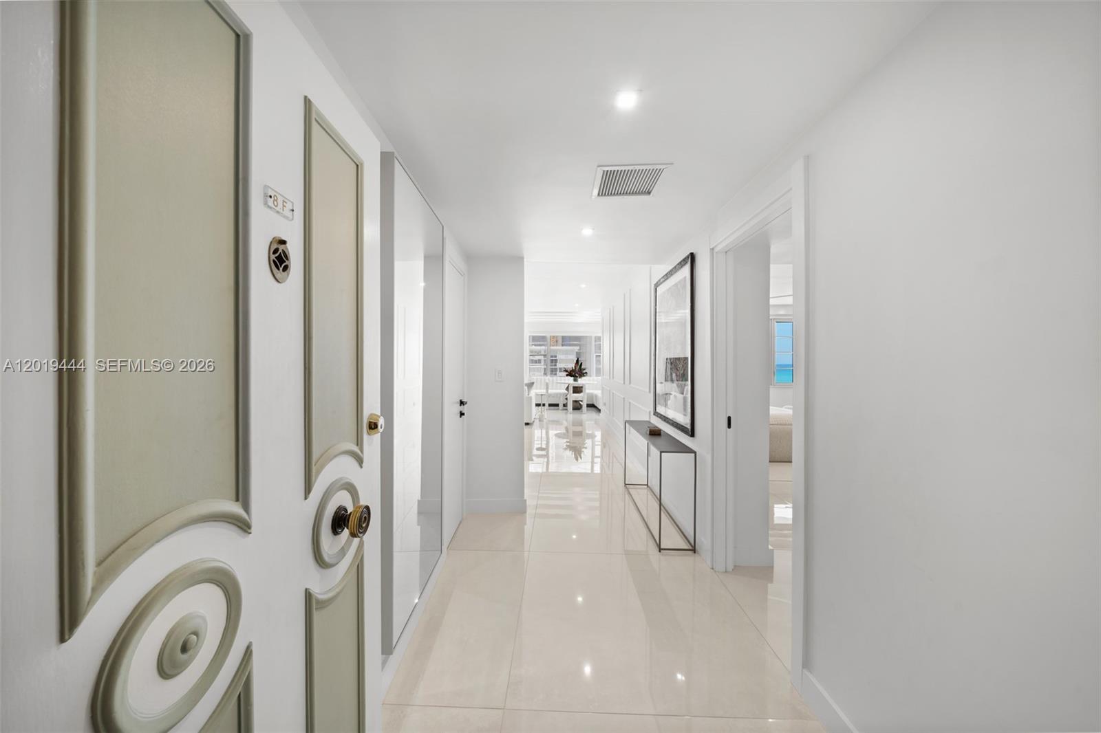 IMPERIAL HOUSE CONDO - Residential