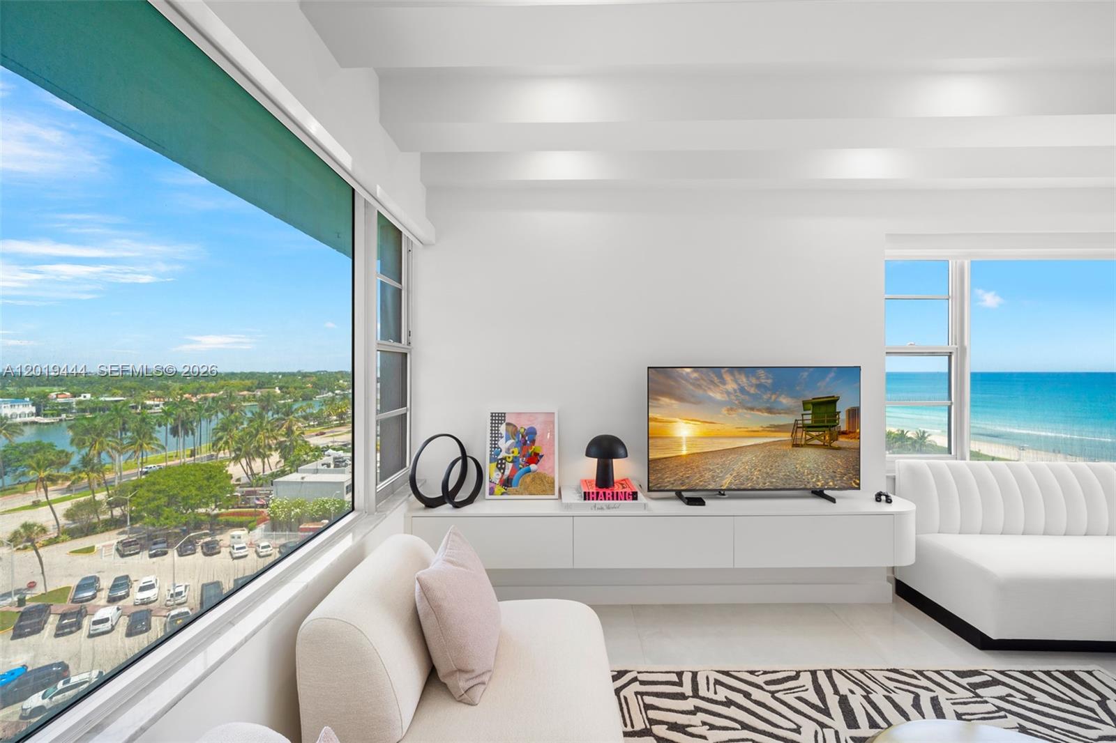 IMPERIAL HOUSE CONDO - Residential