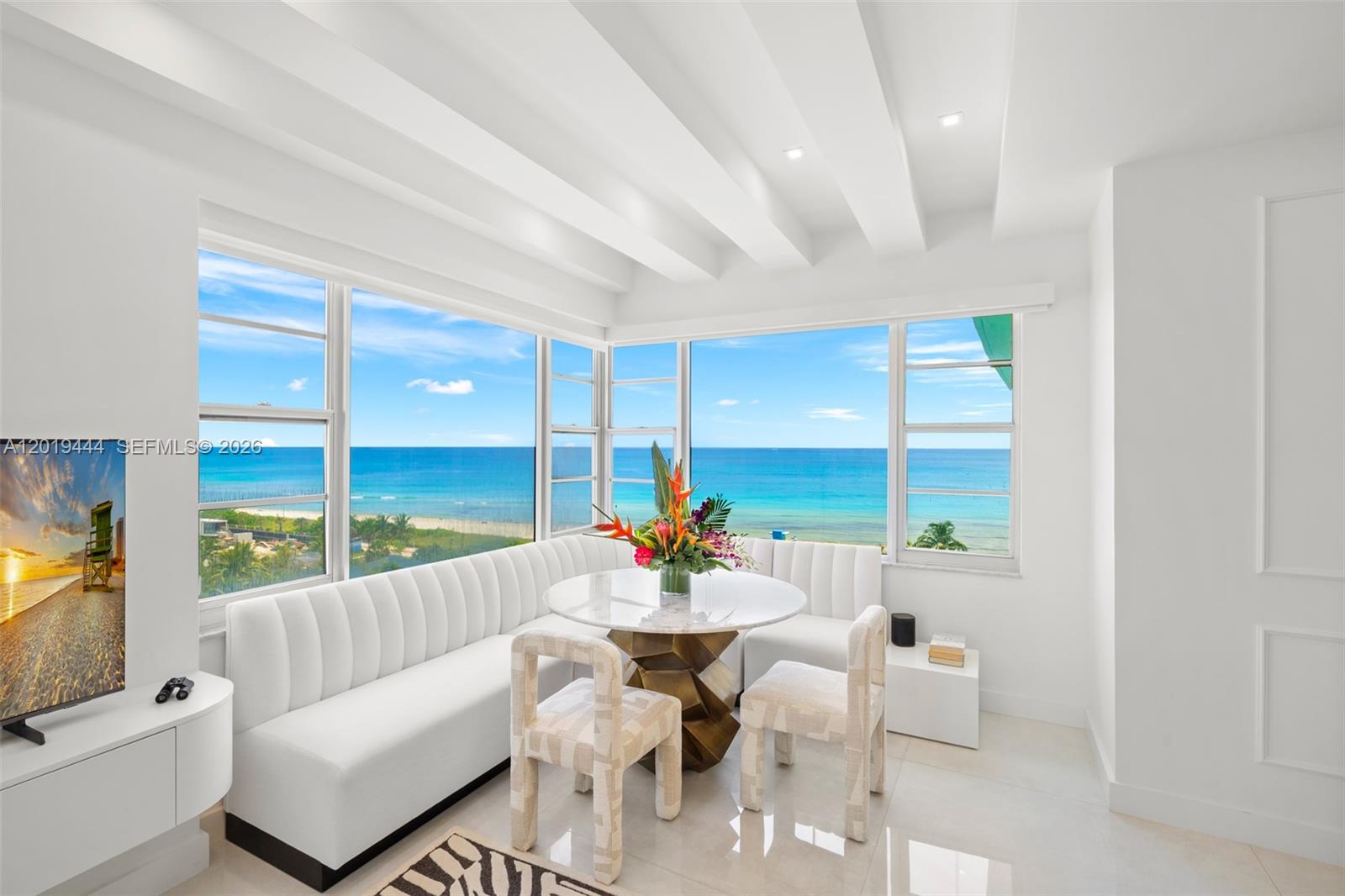 IMPERIAL HOUSE CONDO - Residential