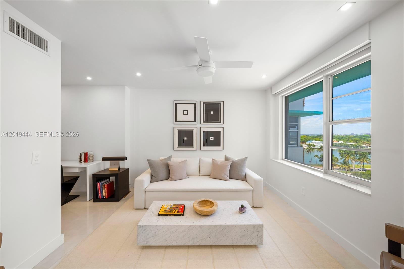 IMPERIAL HOUSE CONDO - Residential