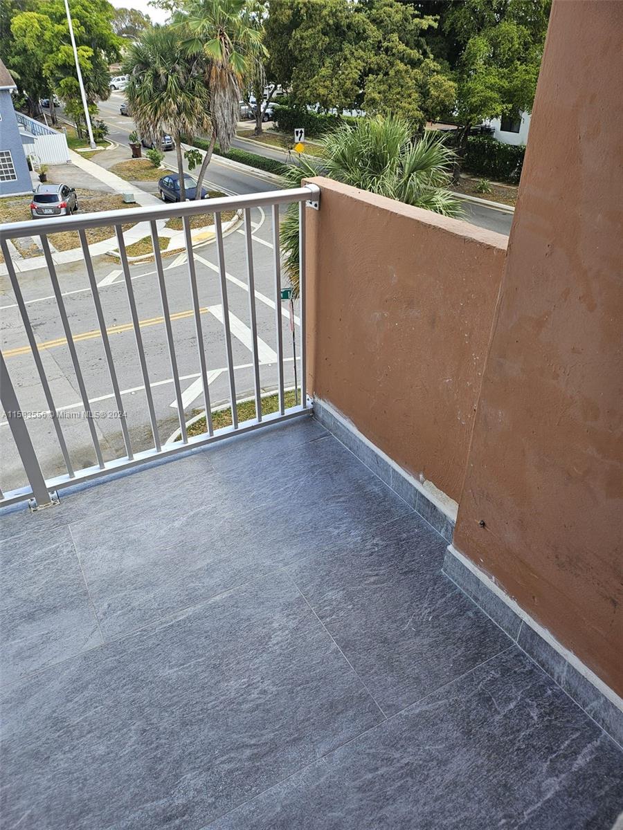 W & C CONDO - Residential Lease