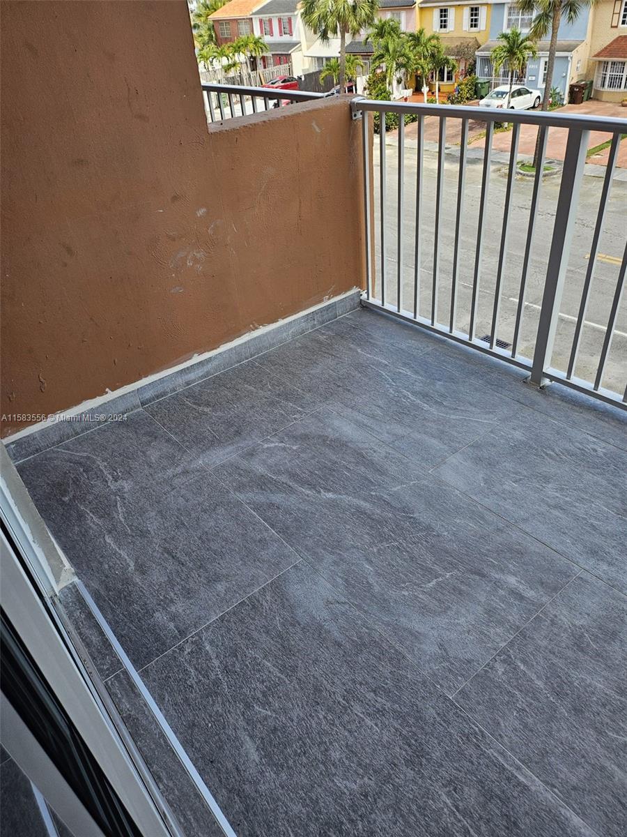 W & C CONDO - Residential Lease