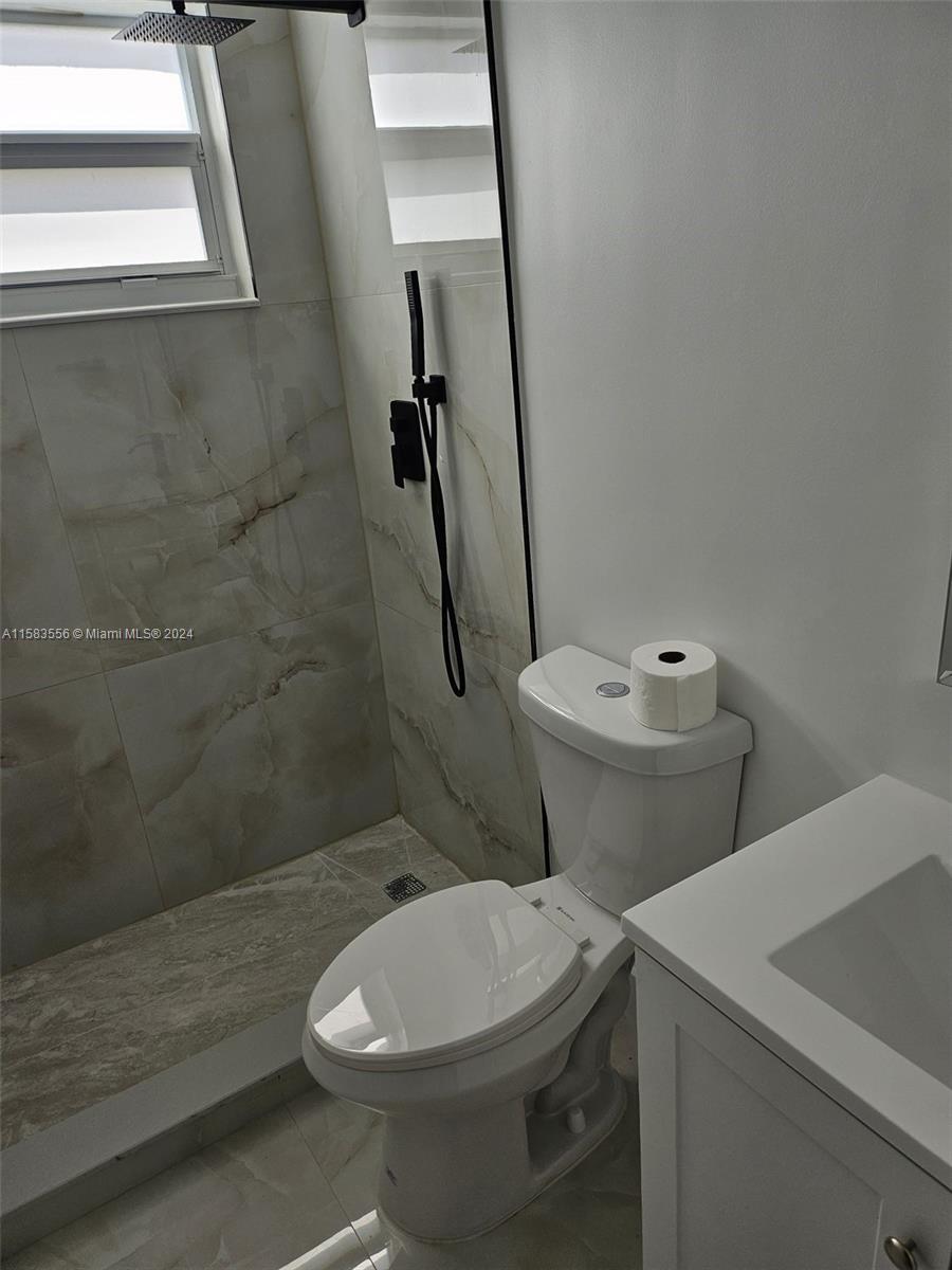 W & C CONDO - Residential Lease