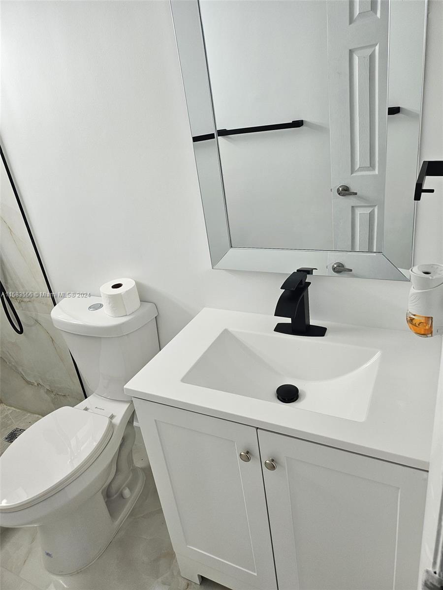 W & C CONDO - Residential Lease