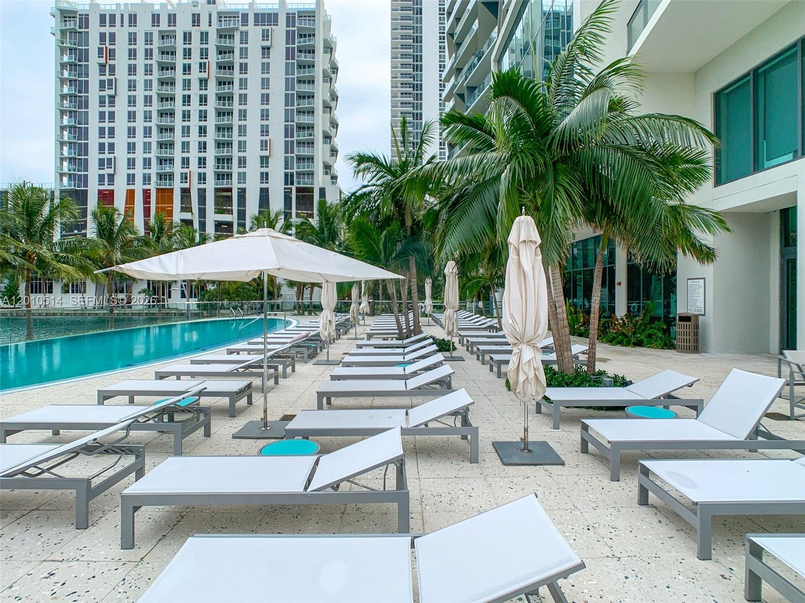 ICON BAY CONDO - Residential