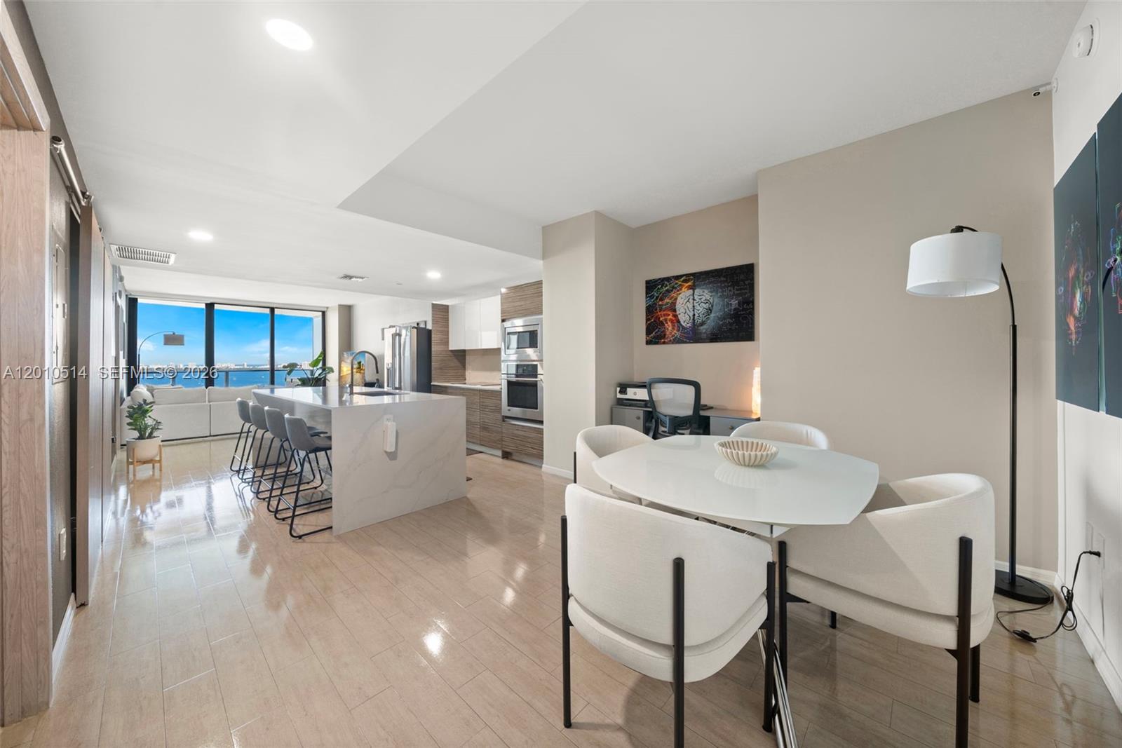 ICON BAY CONDO - Residential
