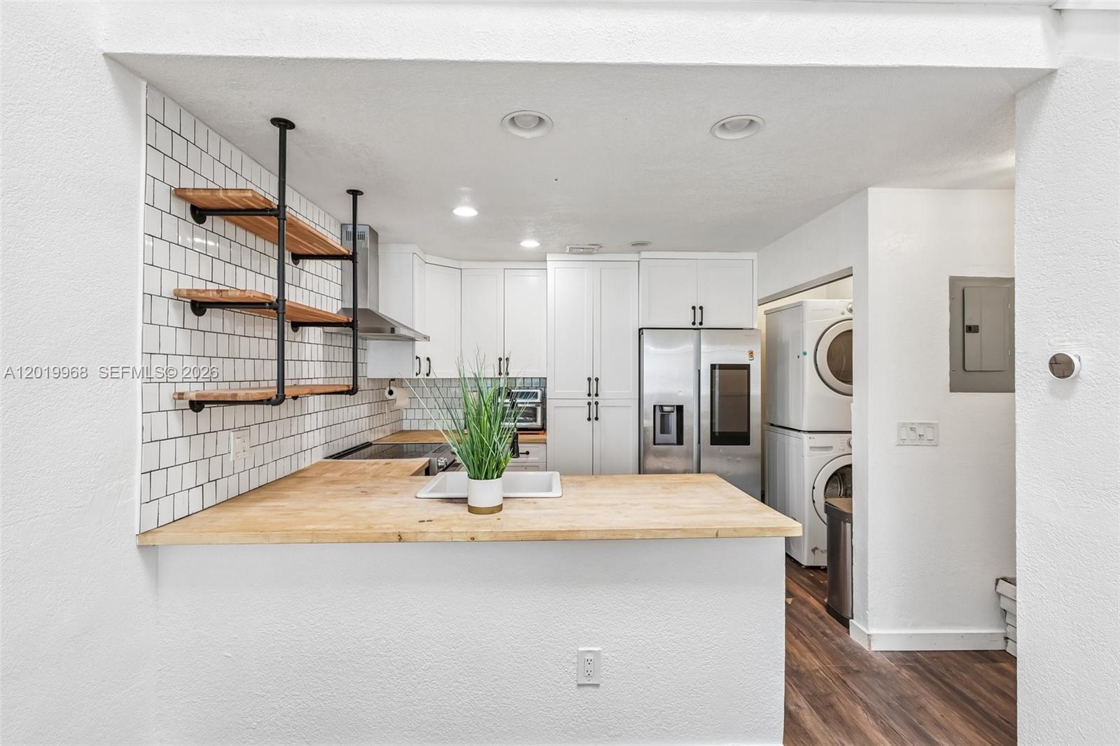 ROCK ISLAND LAND CORP - Residential