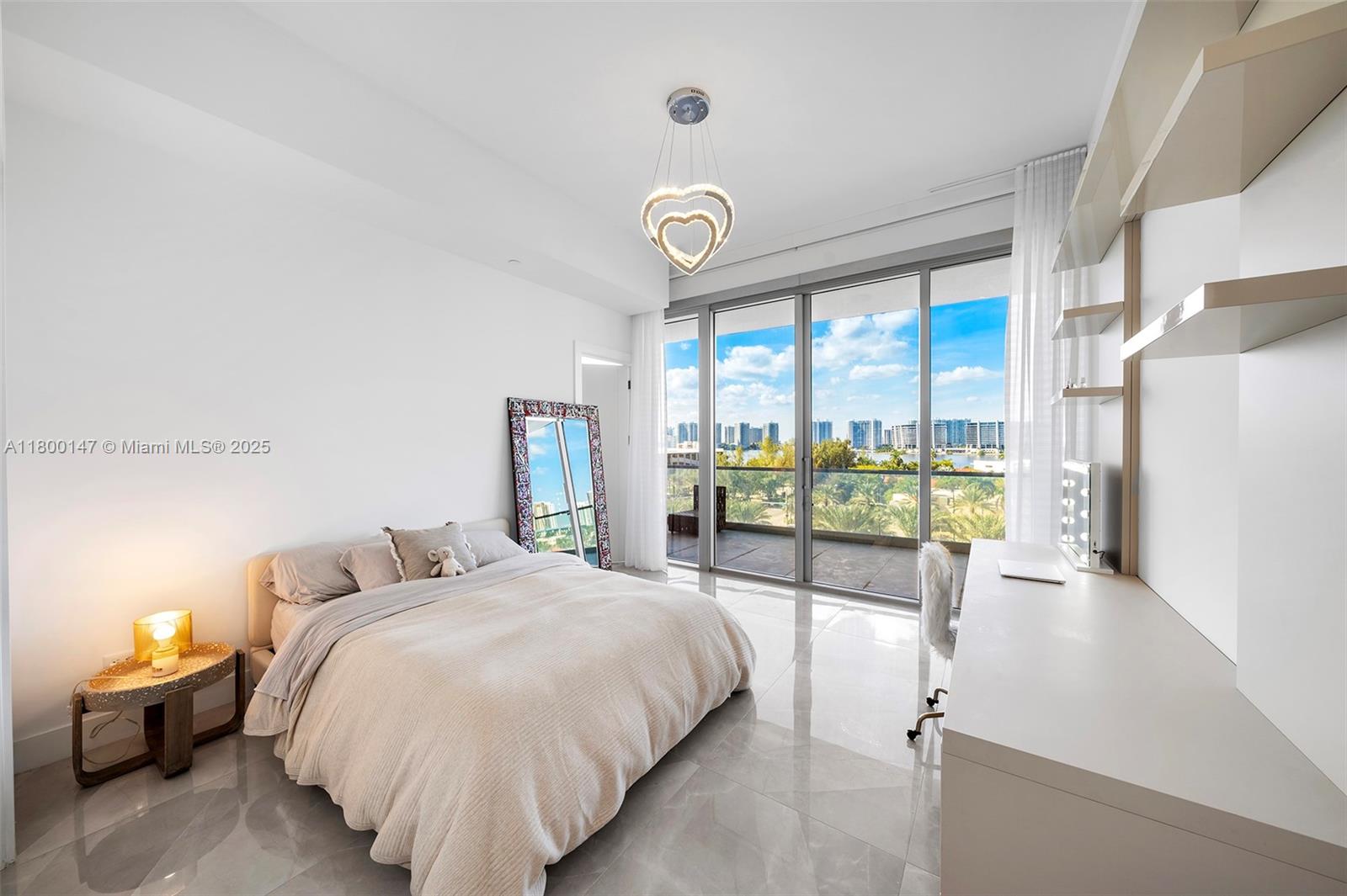 NORTH BISCAYNE BEACH AMEN - Residential
