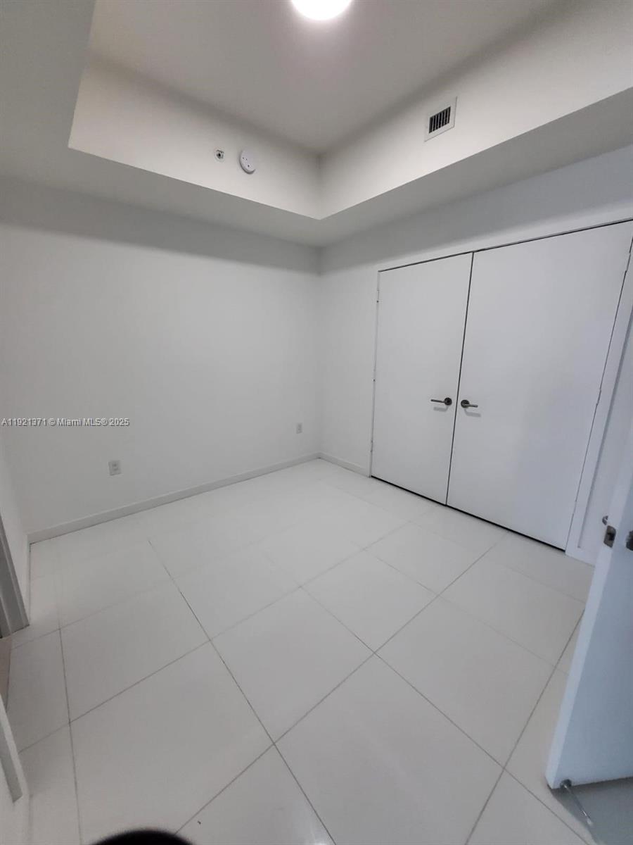 PARAMOUNT MIAMI WORLDCENT - Residential