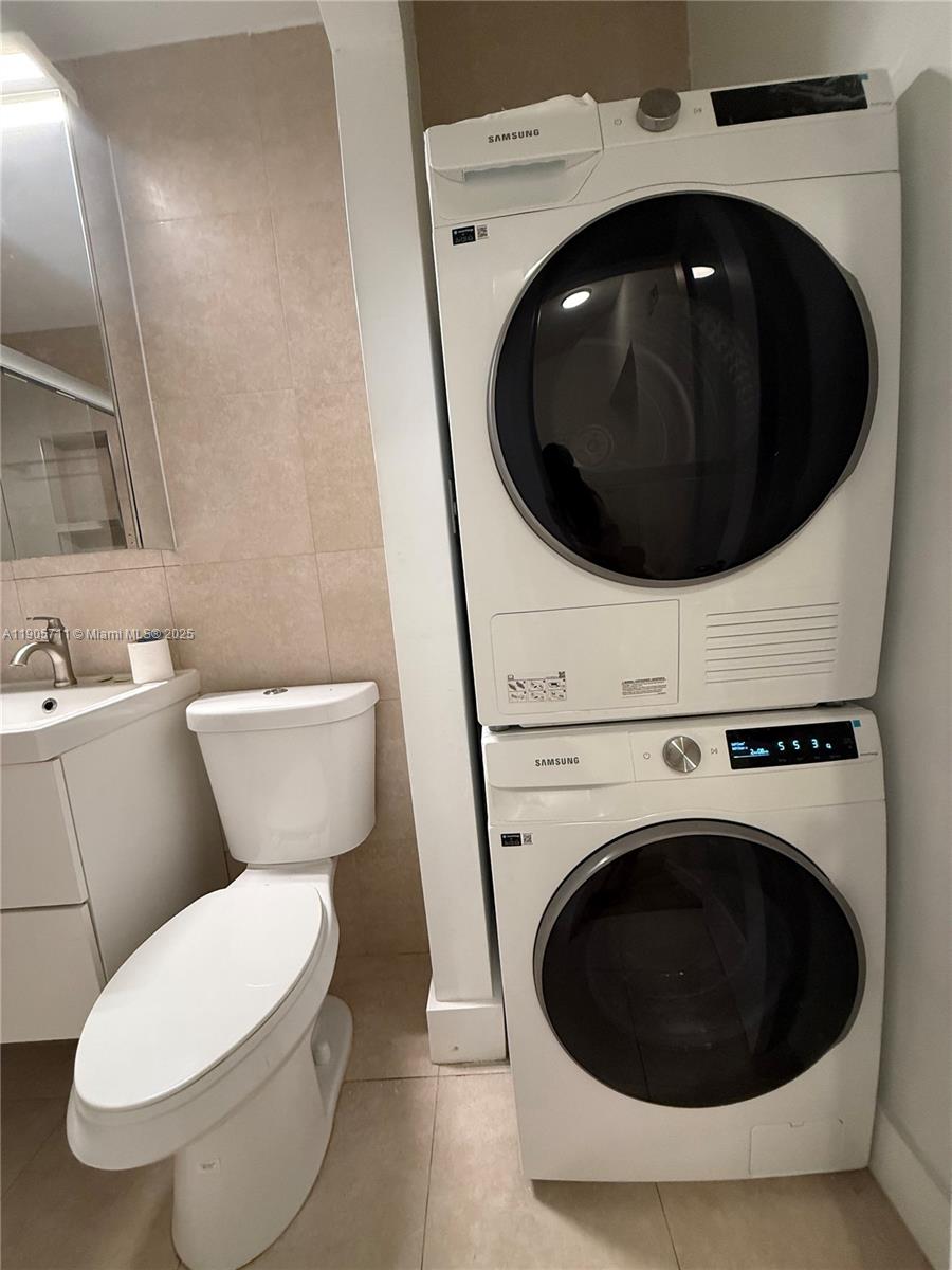 ENCLAVE ON SOUTH BEACH - Residential Lease