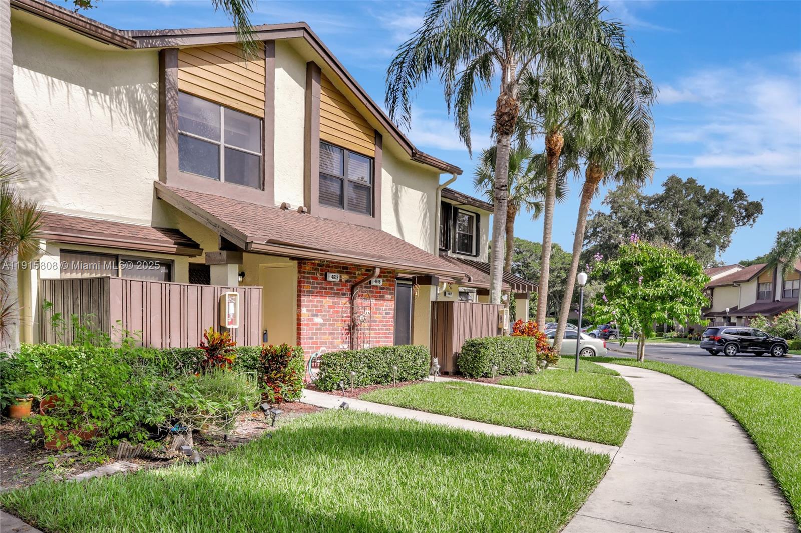 BAYWOOD VILLAGE III-A CON - Residential Lease