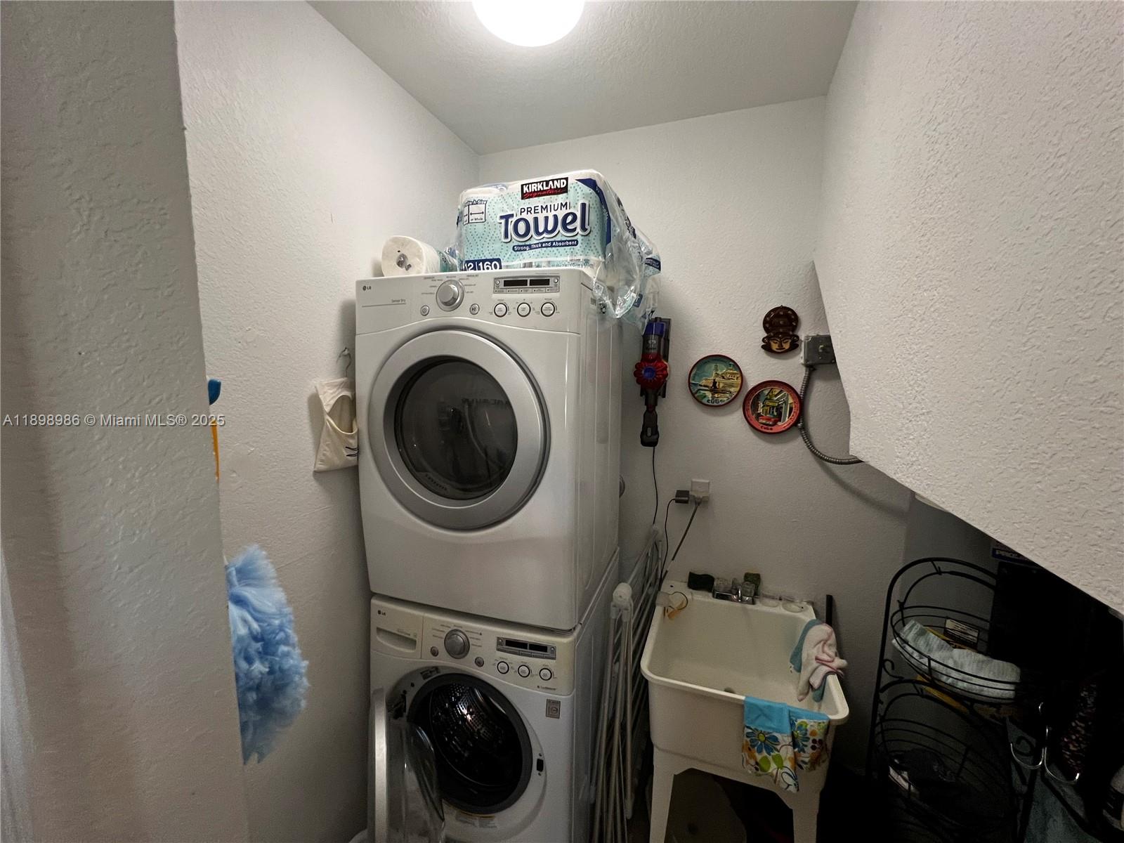 BIRD VILLAS CONDO - Residential