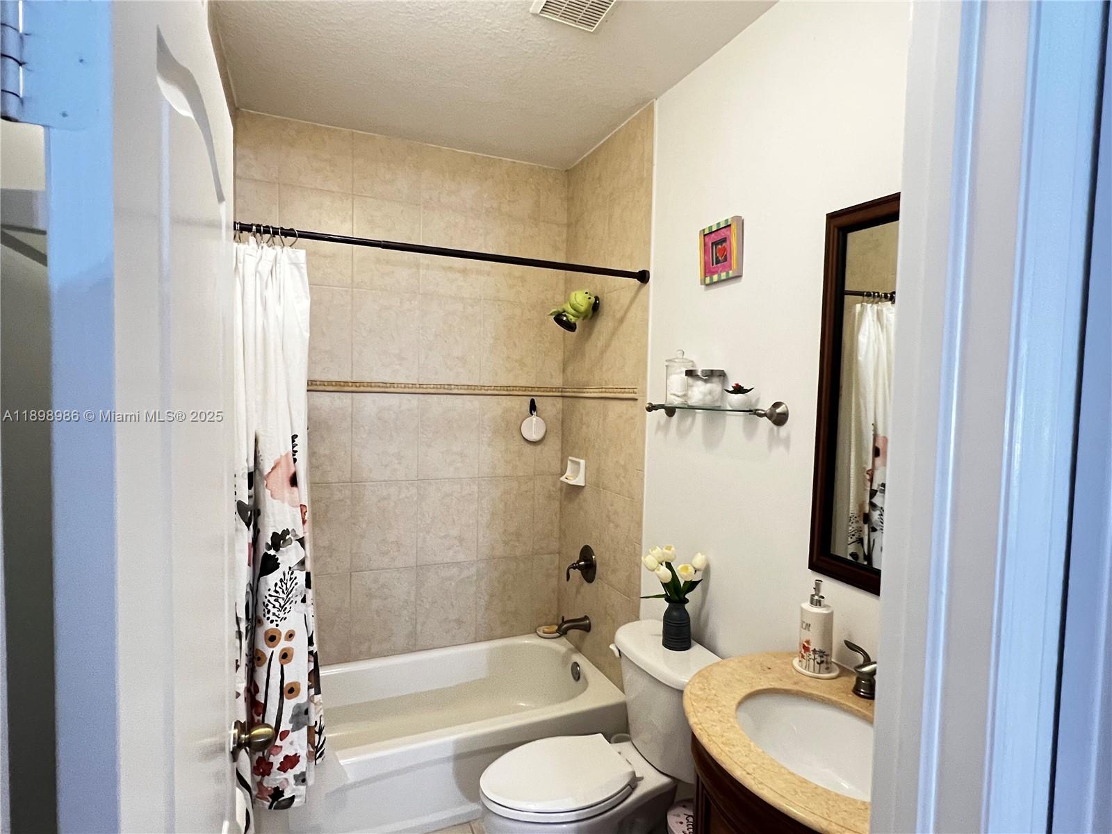 BIRD VILLAS CONDO - Residential