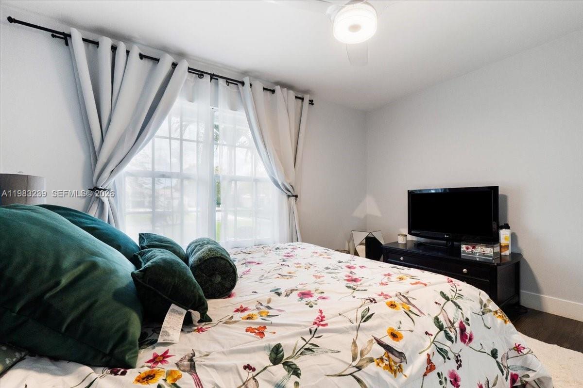 2-48-41 S1/3 OF SW1/4 OF N - Residential