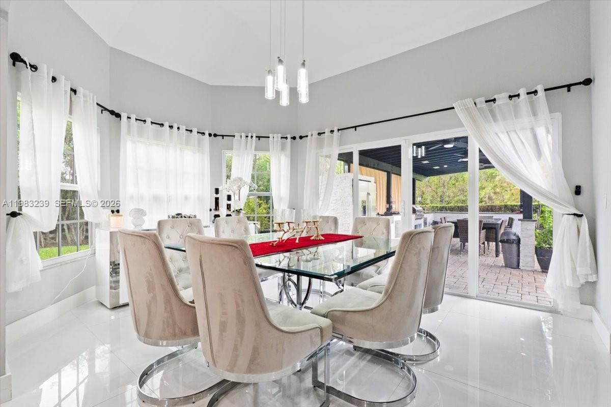 2-48-41 S1/3 OF SW1/4 OF N - Residential