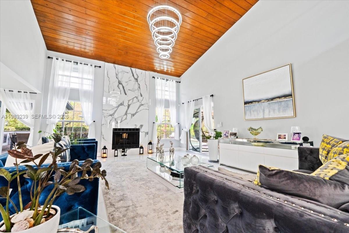 2-48-41 S1/3 OF SW1/4 OF N - Residential