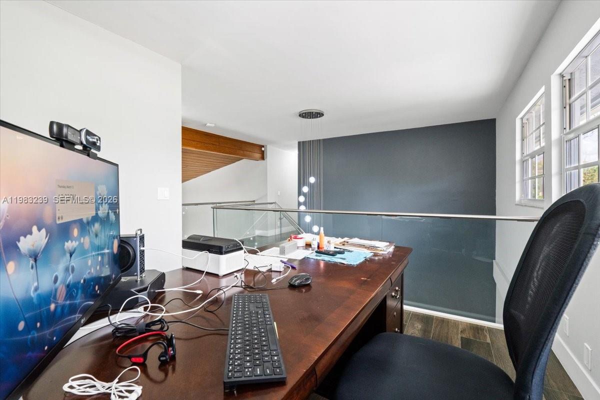 2-48-41 S1/3 OF SW1/4 OF N - Residential