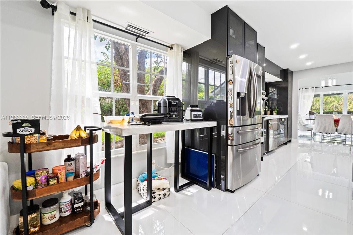 2-48-41 S1/3 OF SW1/4 OF N - Residential