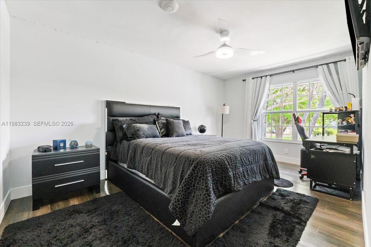 2-48-41 S1/3 OF SW1/4 OF N - Residential