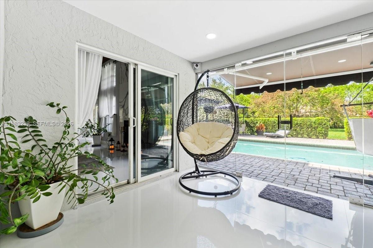 2-48-41 S1/3 OF SW1/4 OF N - Residential