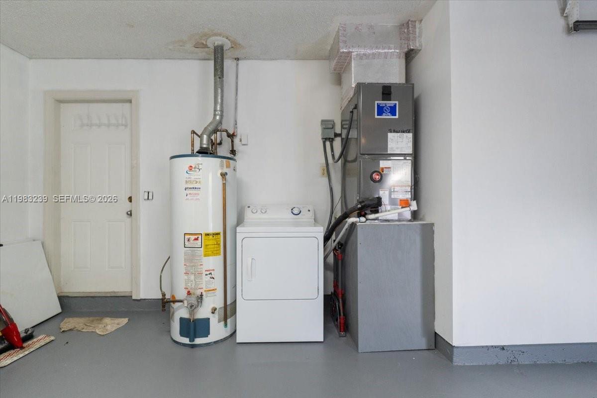 2-48-41 S1/3 OF SW1/4 OF N - Residential