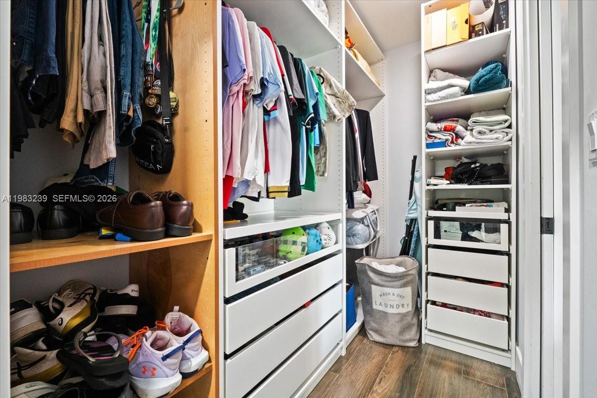 2-48-41 S1/3 OF SW1/4 OF N - Residential