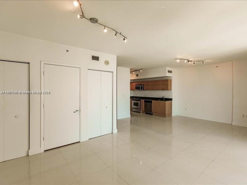 WIND CONDO - Residential Lease