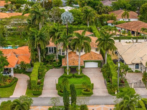 Tiny photo for 11071 SW 28th St, Miami, FL 33165 (MLS # A12005798)