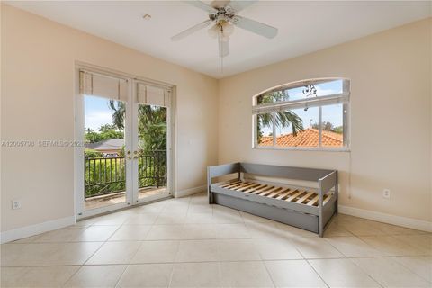 Tiny photo for 11071 SW 28th St, Miami, FL 33165 (MLS # A12005798)