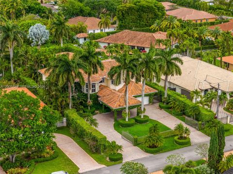 Tiny photo for 11071 SW 28th St, Miami, FL 33165 (MLS # A12005798)