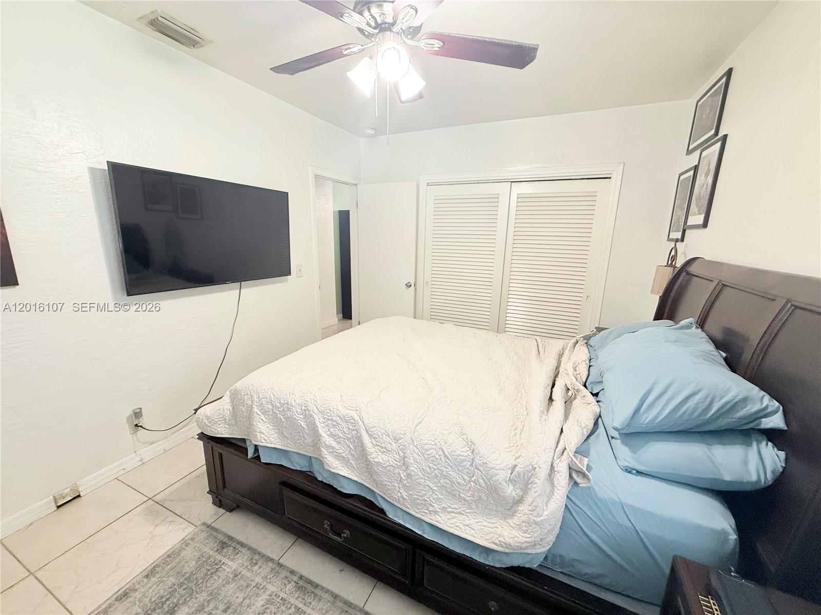 HOLLYWOOD - Residential Lease