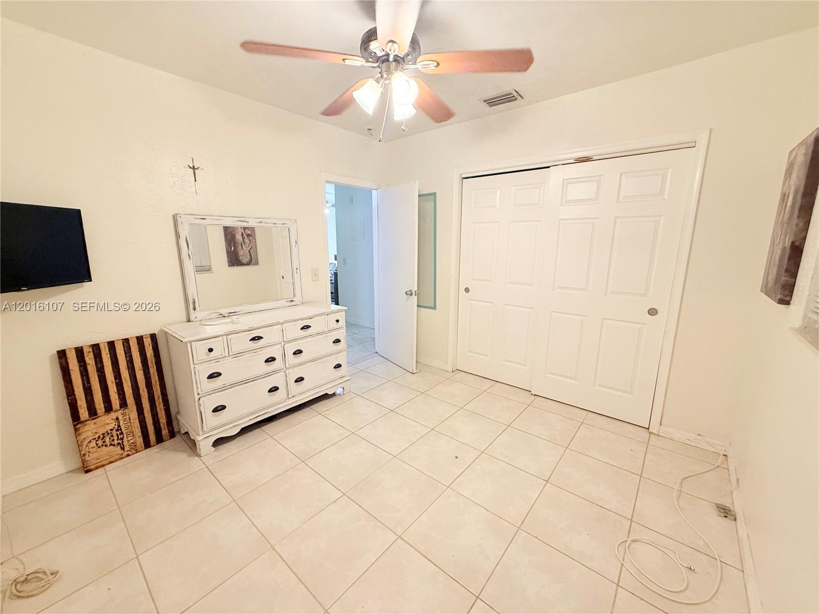HOLLYWOOD - Residential Lease