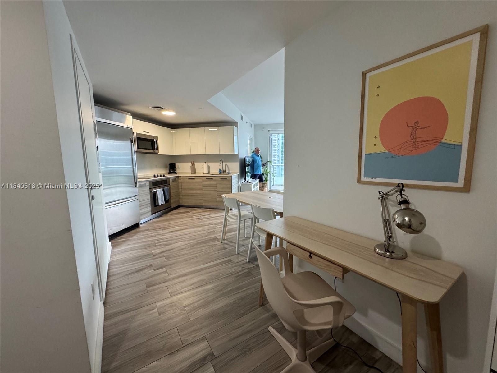 1300 Brickell Bay Dr 3301