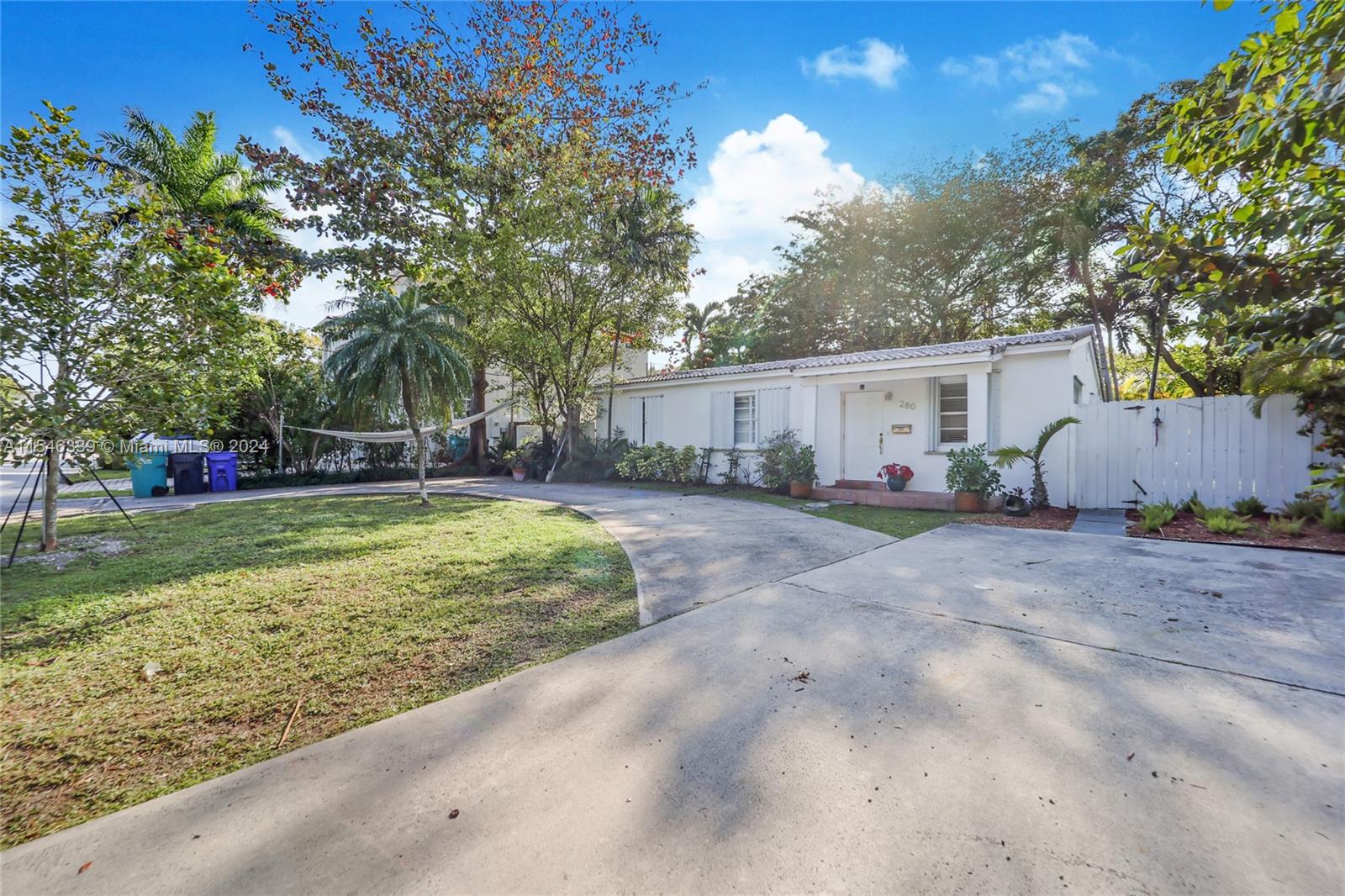 TROPICAL ISLE HOMES SUB 4 - Residential