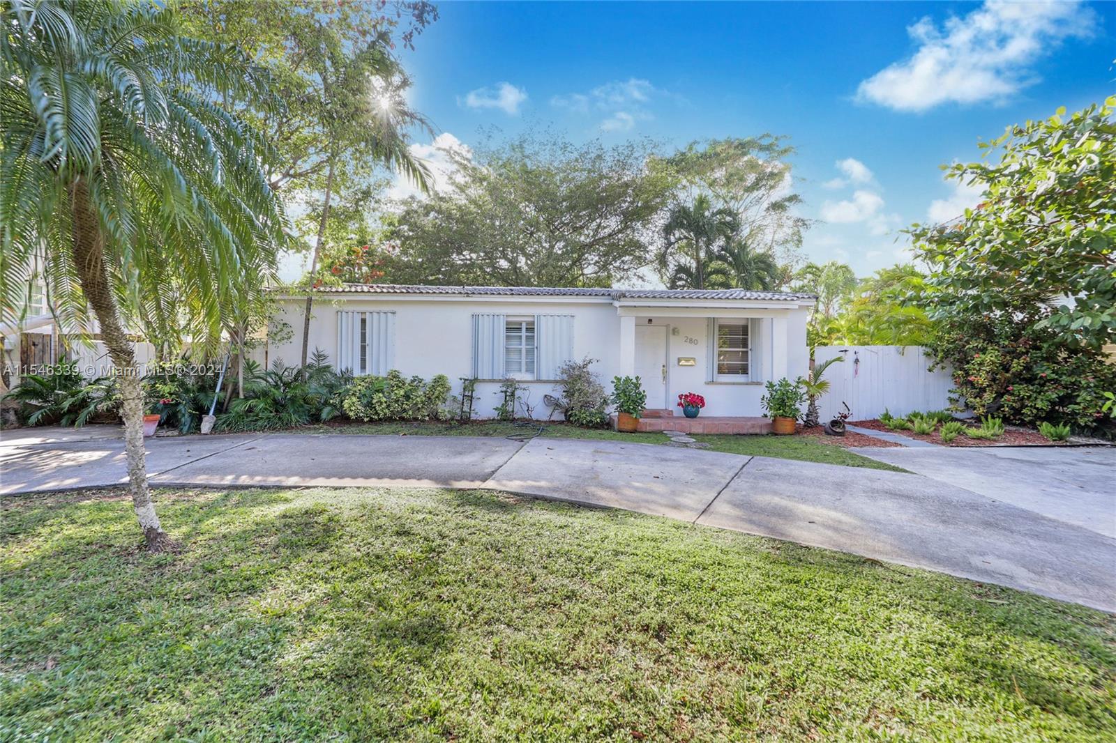 TROPICAL ISLE HOMES SUB 4 - Residential