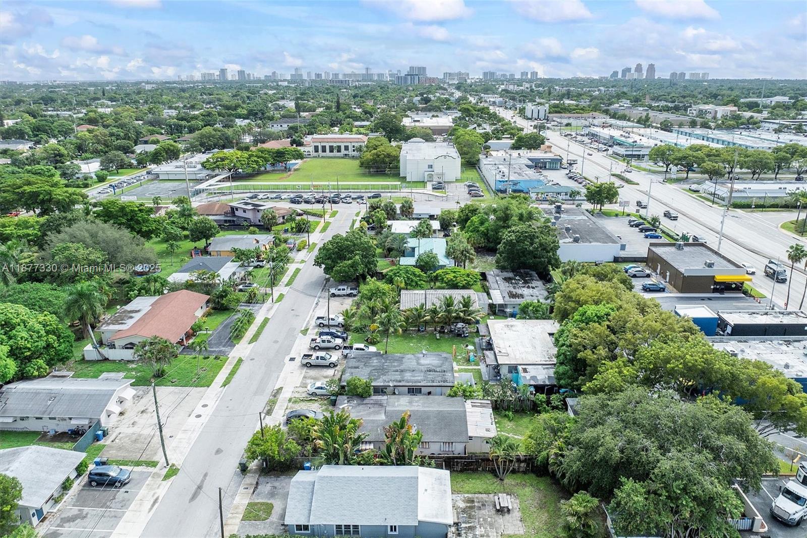 OAKLAND PARK SECOND ADD - Residential