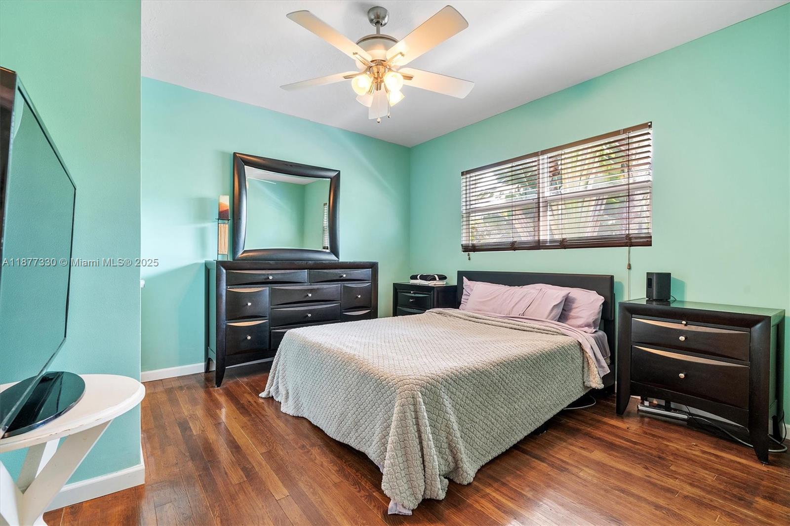 OAKLAND PARK SECOND ADD - Residential