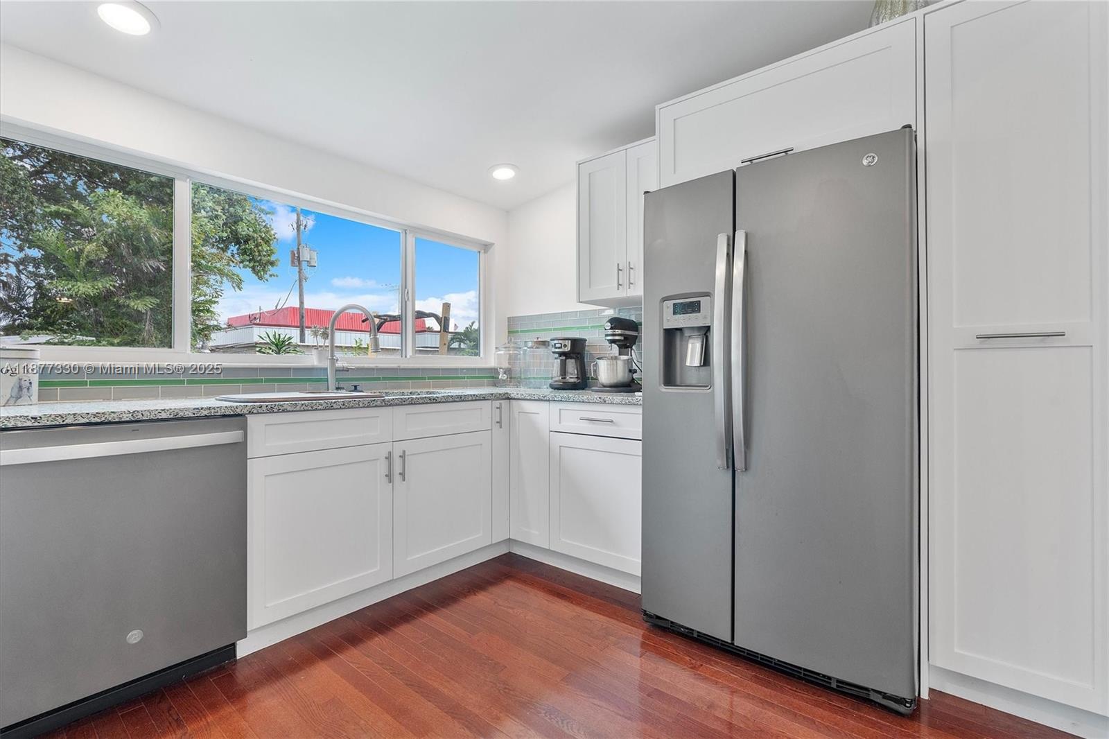 OAKLAND PARK SECOND ADD - Residential