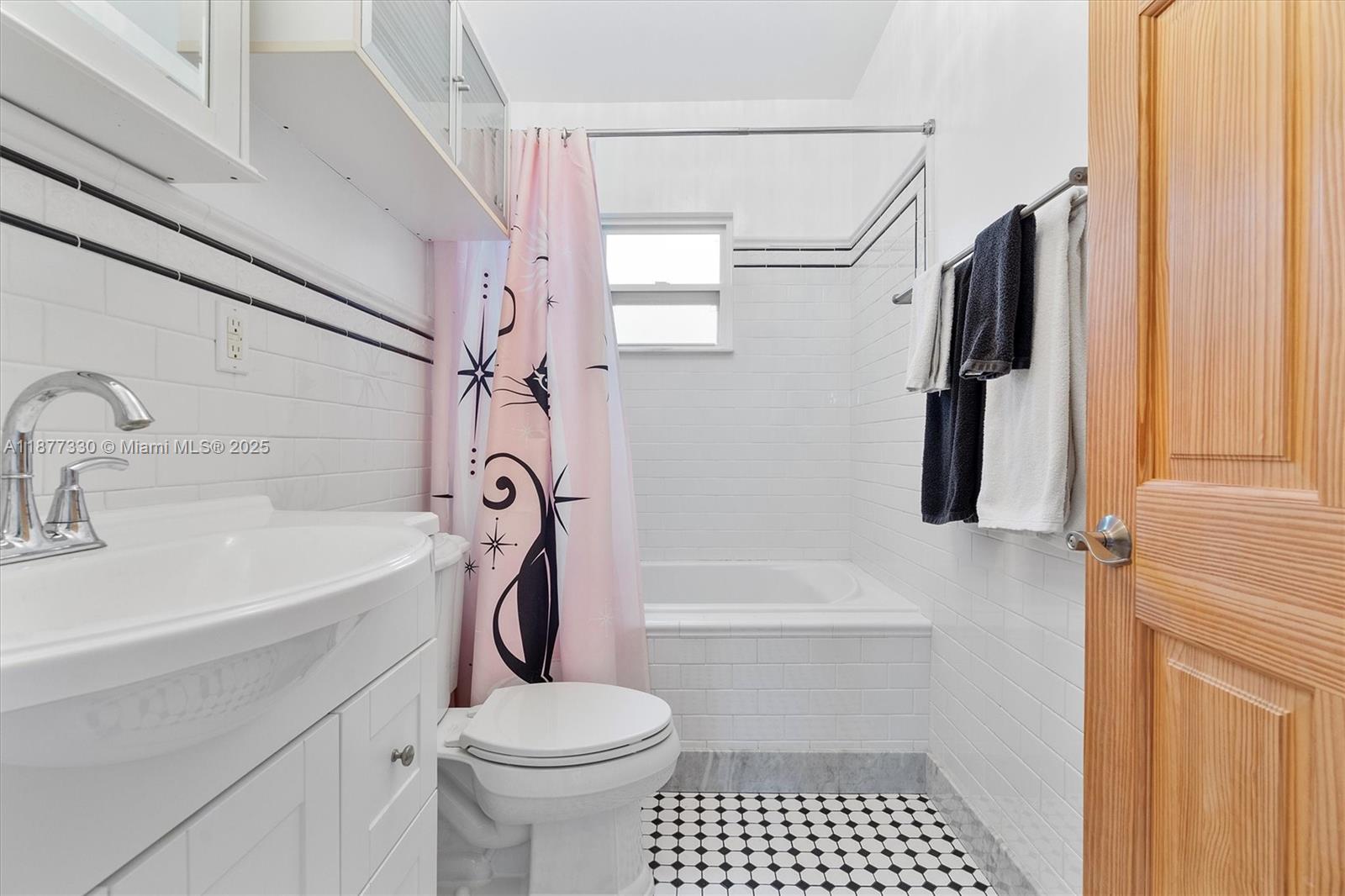 OAKLAND PARK SECOND ADD - Residential