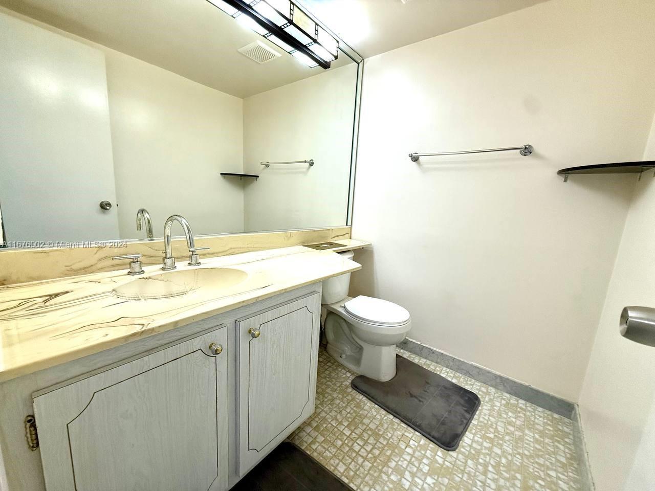 LAKE POINT TOWER CONDOMIN - Residential