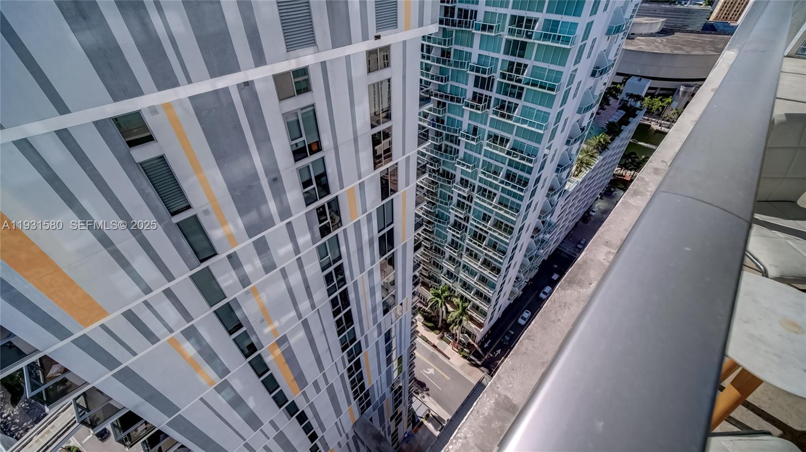 500 BRICKELL WEST CONDO - Residential Lease
